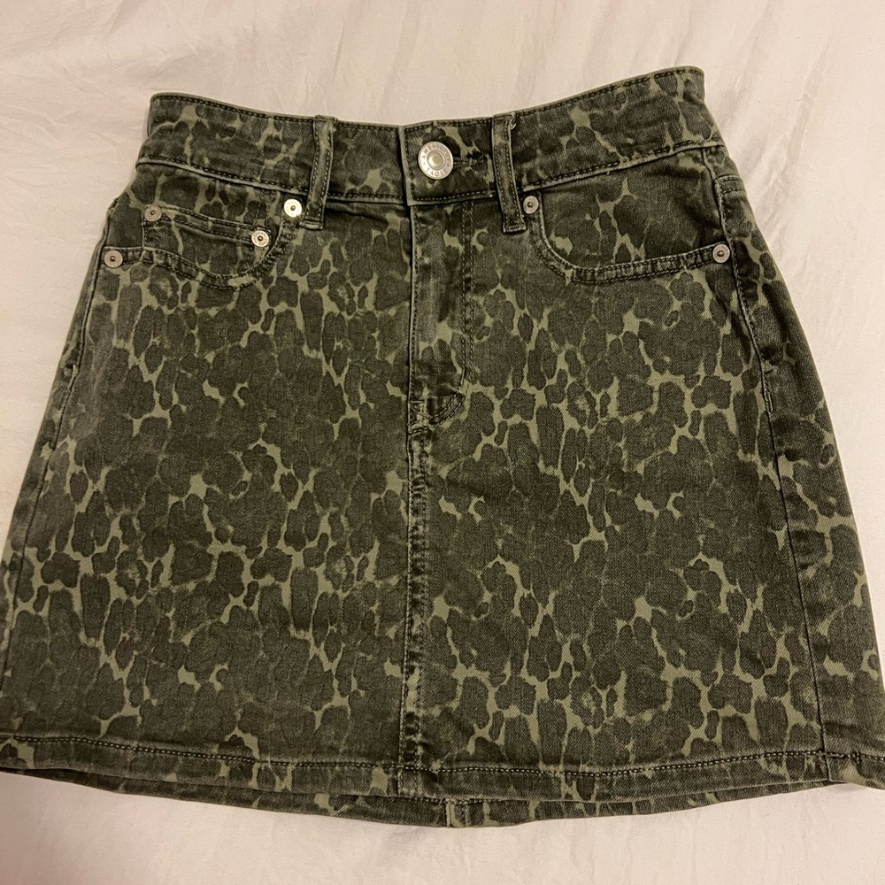 American Eagle Green Cheetah Mini Skirt